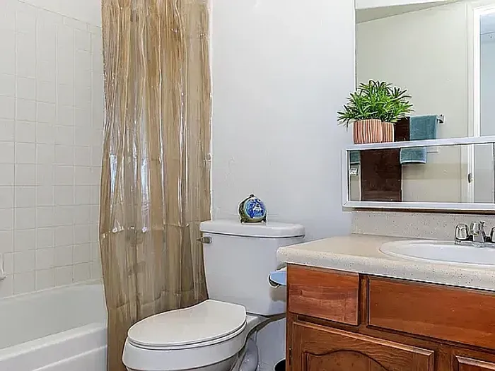 bathroom pantano villas