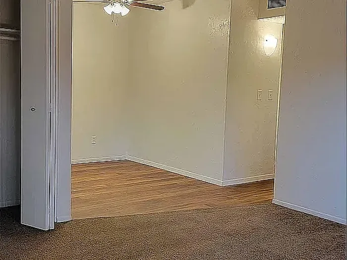 Indoor Pantano Villas
