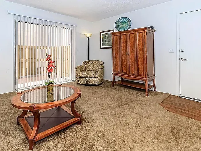 Indoor Pantano Villas