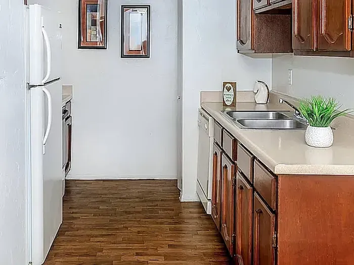 Indoor Pantano Villas