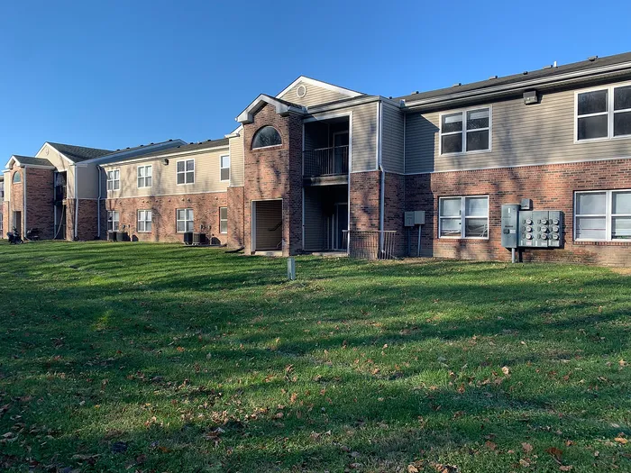 Hoosier Woods - Apartment Exterior