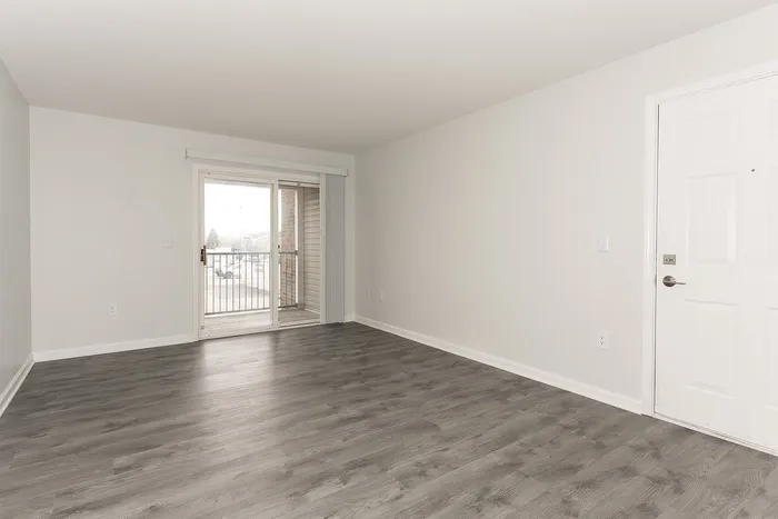 Hoosier Woods - Empty Living Room