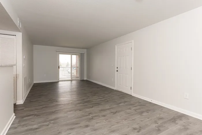 Hoosier Woods - Spacious Living Room
