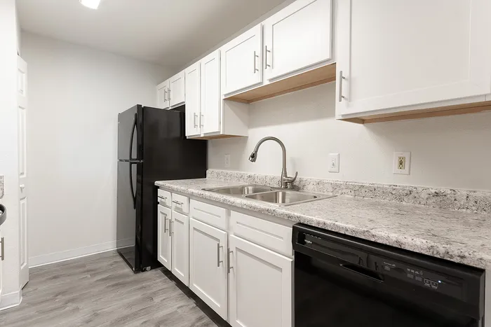 Hoosier Woods - Modern Kitchen