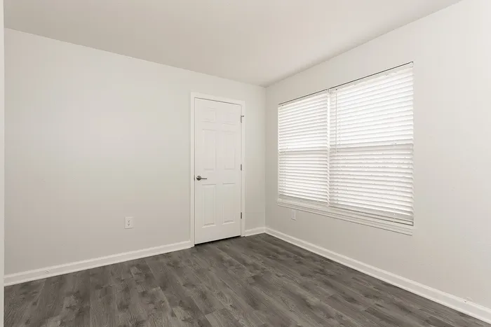 Hoosier Woods - Empty Room