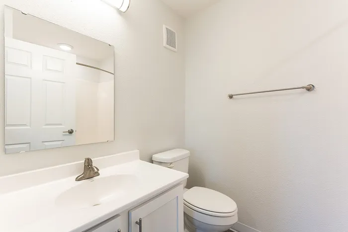 Hoosier Woods - Bathroom Interior