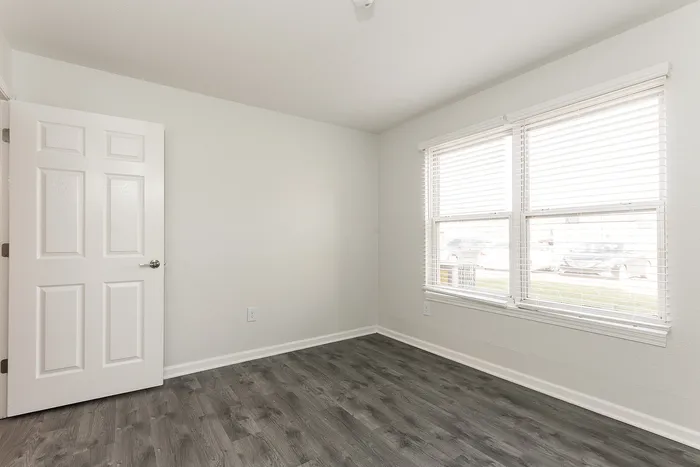 Hoosier Woods - Empty Room