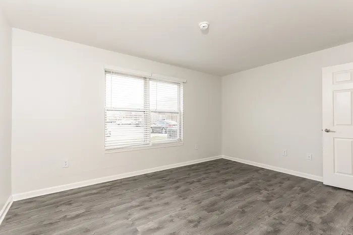 Hoosier Woods - Empty Room