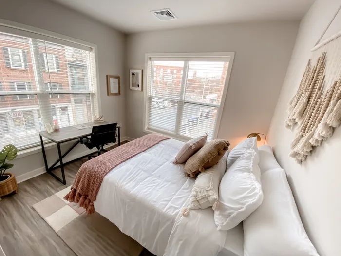Bedroom with Desk at Incite at Troy | Off-Campus Housing in Troy, NY