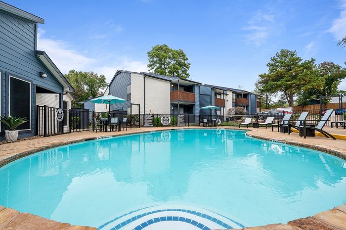 02aNorthsideHeights_Amenities_Pool01