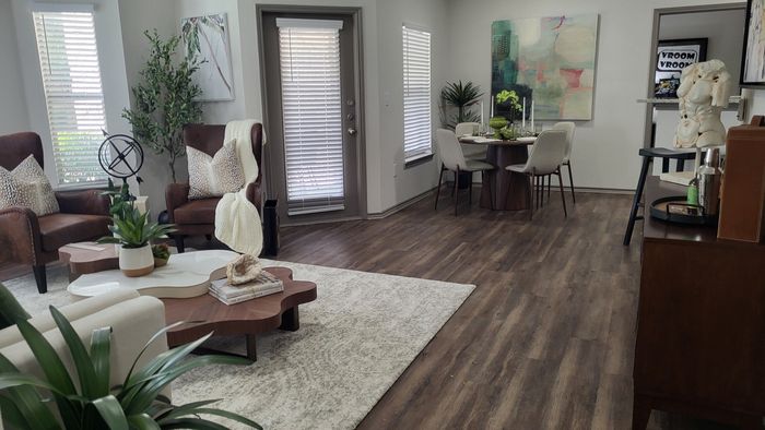 The Park on Forum - Modern Living Area