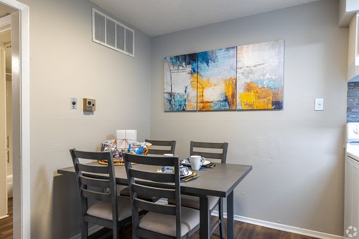 Solana - Dining Area