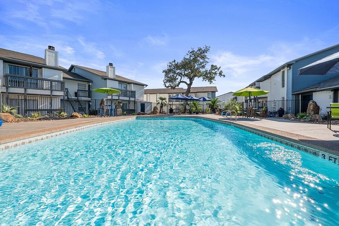 The Halston - Outdoor Pool