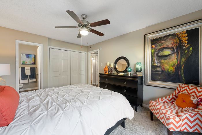 The Palm on SPID - Bedroom Decor