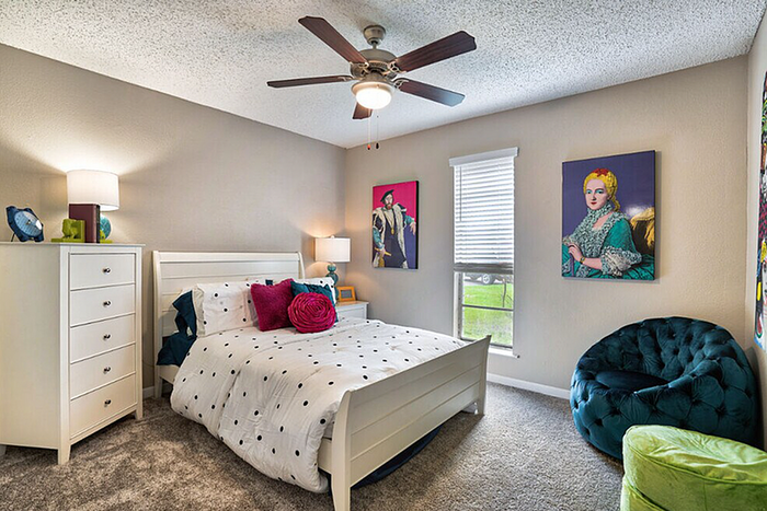 The Palm on SPID - Cozy Bedroom