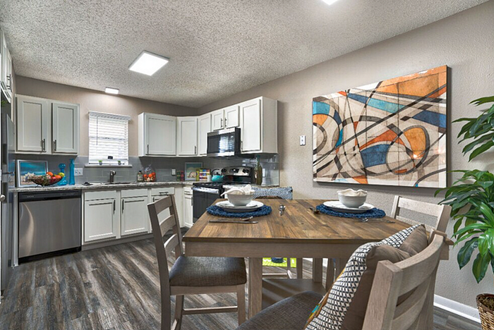 The Palm on SPID - Modern Kitchen