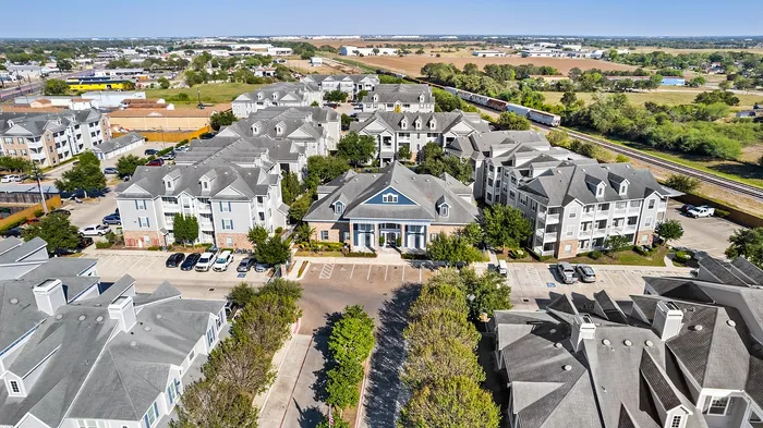 The Pointe at Victoria - Aerial View