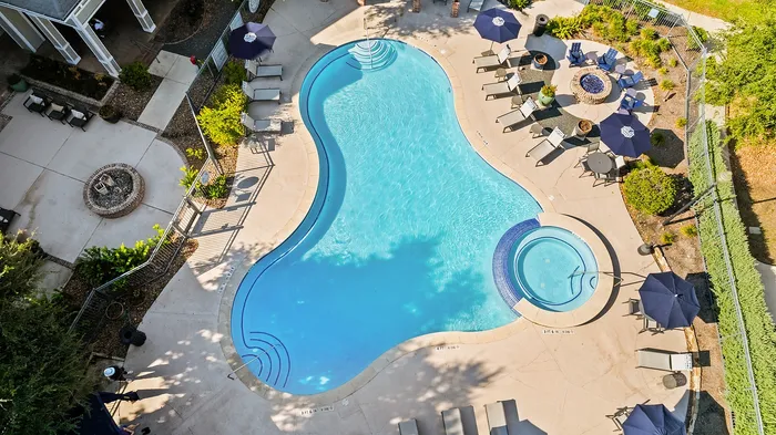 The Pointe at Victoria - Outdoor Pool
