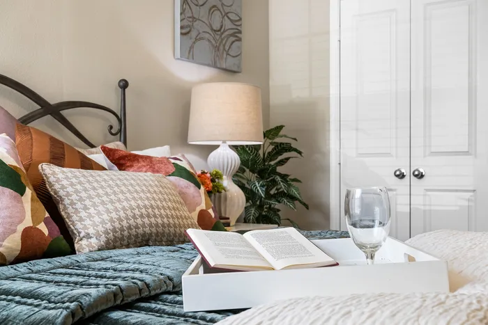 The Pointe at Victoria - Cozy Bedroom