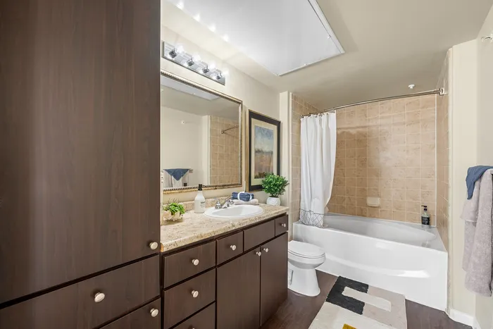 The Pointe at Victoria - Bathroom Interior