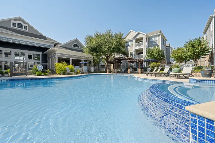 The Pointe at Victoria - Outdoor Pool