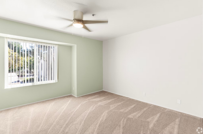 Arista Bedroom