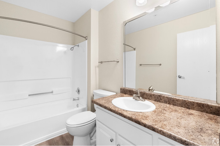 Arista Traditiona Bathroom