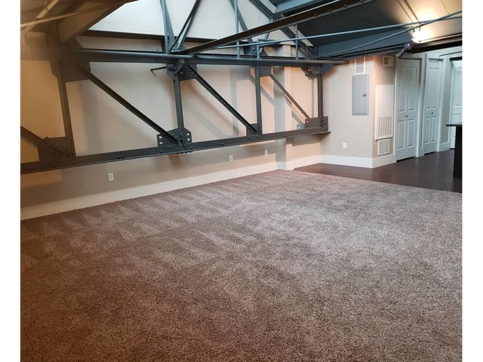 401 Living Room Alt