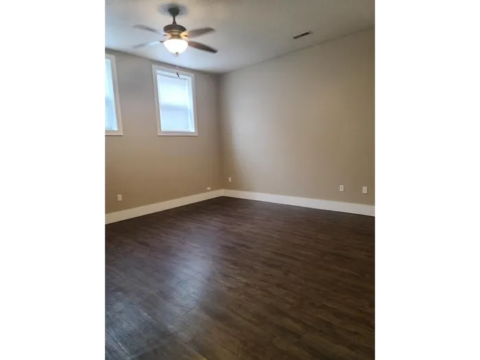 109 Living Room Alt