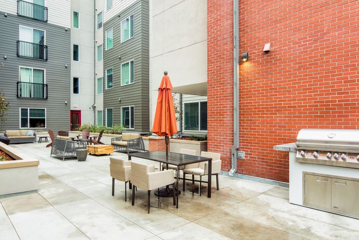 Resident BBQ | Apartments In Fort Collins Near Csu | Uncommon Fort Collins