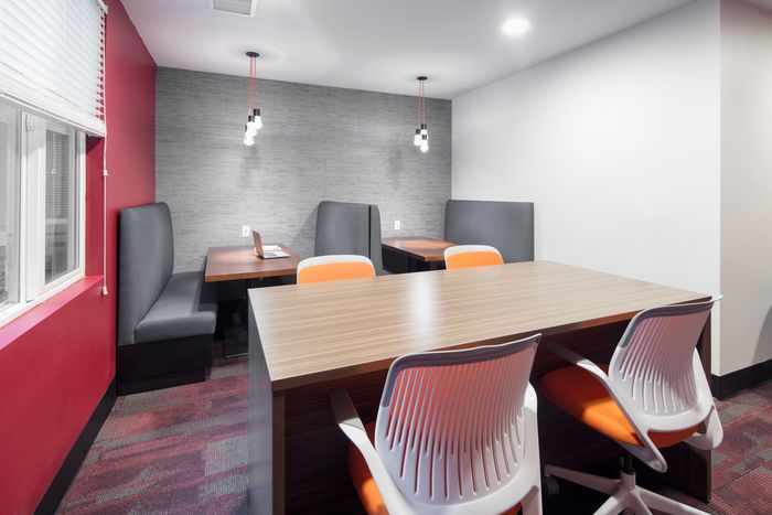 Resident Study Lounge | Apartments Near Csu | Uncommon Fort Collins