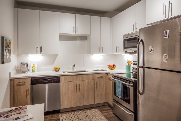 Elegant Kitchen | Apartments In Fort Collins Near Csu | Uncommon Fort Collins