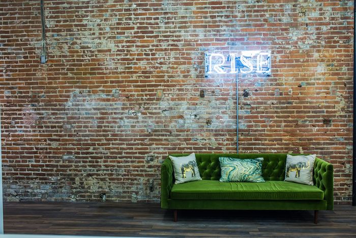 couch, leasing office, lobby, apartment community, student living