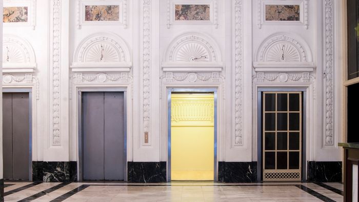 front desk, onsite security