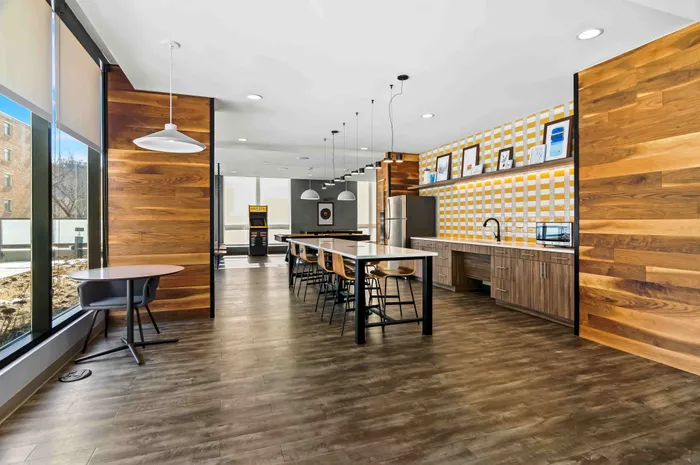 Social Lounge