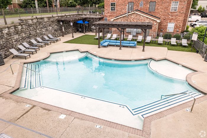 Pool 1