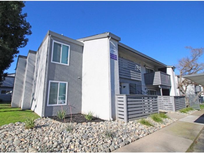 Sacramento Apartments | The Confluence