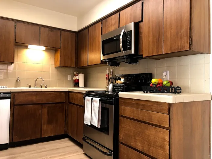 Modern Kitchen | Fresno CA Apartment For Rent | The Lexington