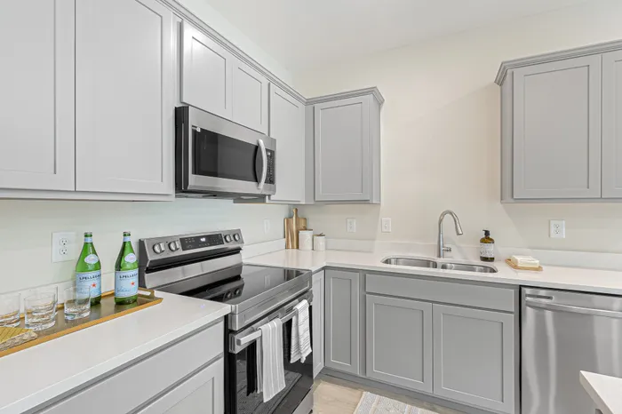 Kitchen | Snowmass Townhomes | Single Family Homes For Rent in Knoxville, TN