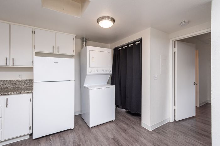 Cottages on 5th (NEW) - Laundry Area
