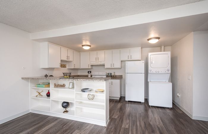 Cottages on 5th (NEW) - Modern Kitchen