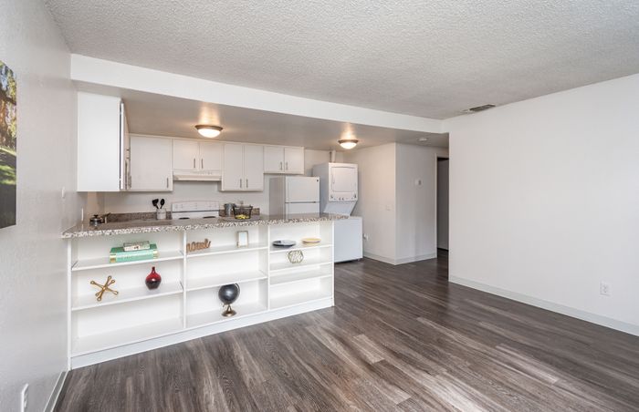 Cottages on 5th (NEW) - Open Kitchen