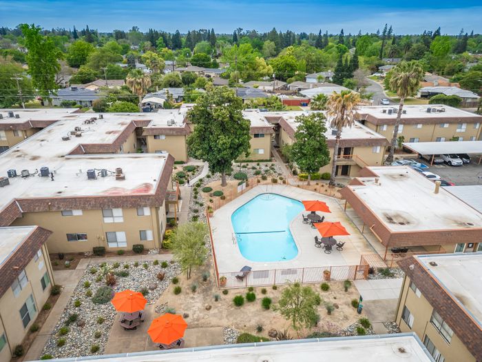 Citadel 29 - Aerial View Pool