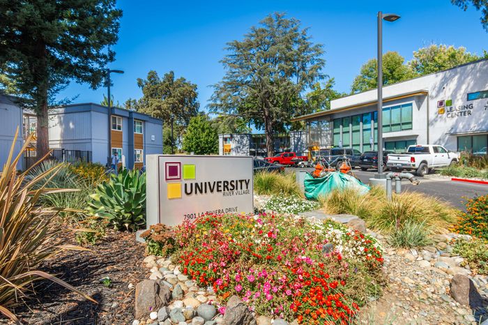 University River Village C - Entrance Sign
