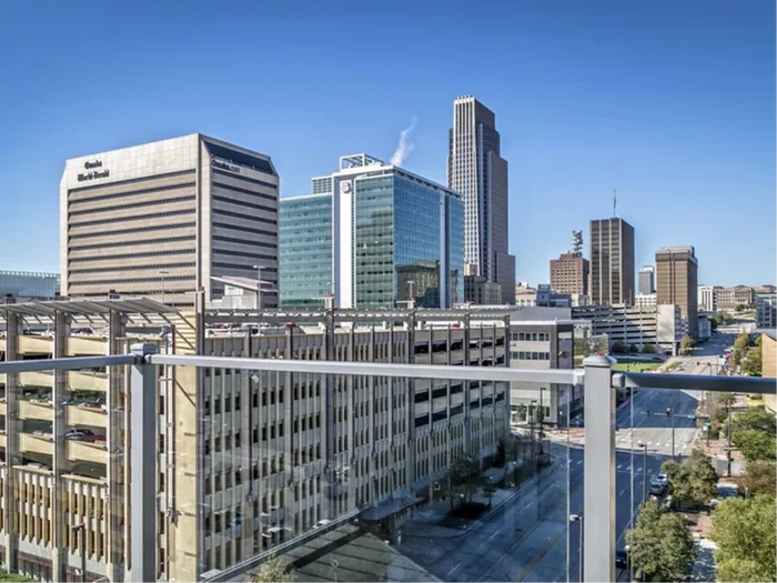 Gorgeous Downtown Balcony View
