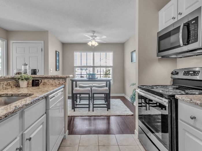 Great for Entertaining | East Amherst NY Apartment Homes | Autumn Creek Apartments