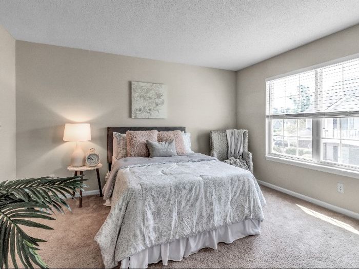 New Blinds Throughout | East Amherst NY Apartment Homes | Autumn Creek Apartments