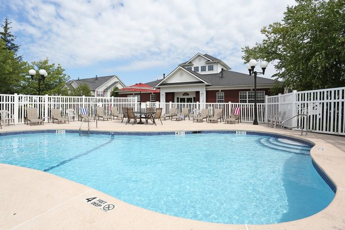 Swimming Pool | Apartment Homes in East Amherst, NY | Autumn Creek Apartments