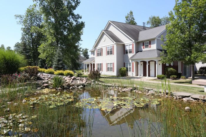 Apartments East Amherst, NY | Autumn Creek Apartments