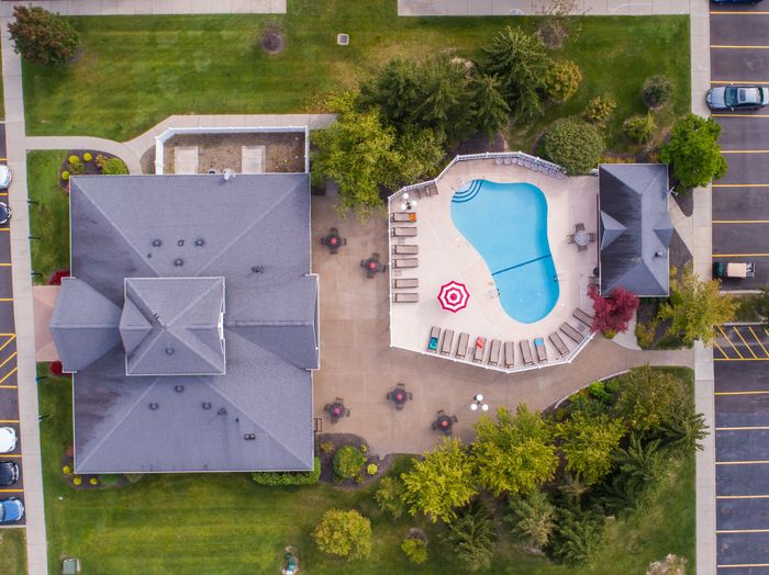 Resort Style Pool | Apartments in East Amherst, NY | Autumn Creek Apartments